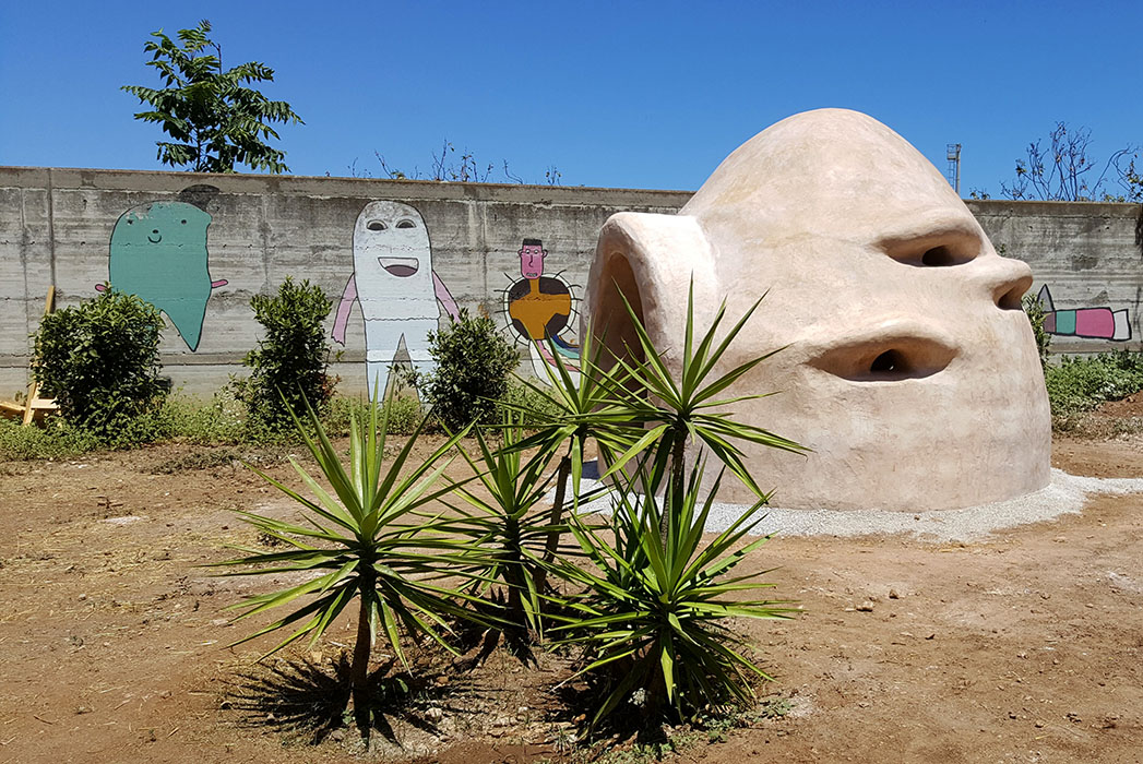 dome shape sculpture plastered with cocciopesto at Mare Memoria Viva Museum