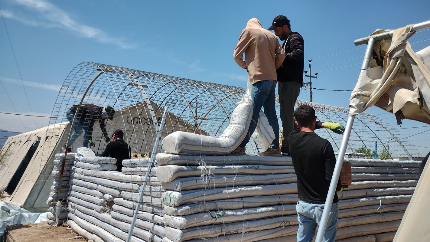 volta di emergenza in superadobe