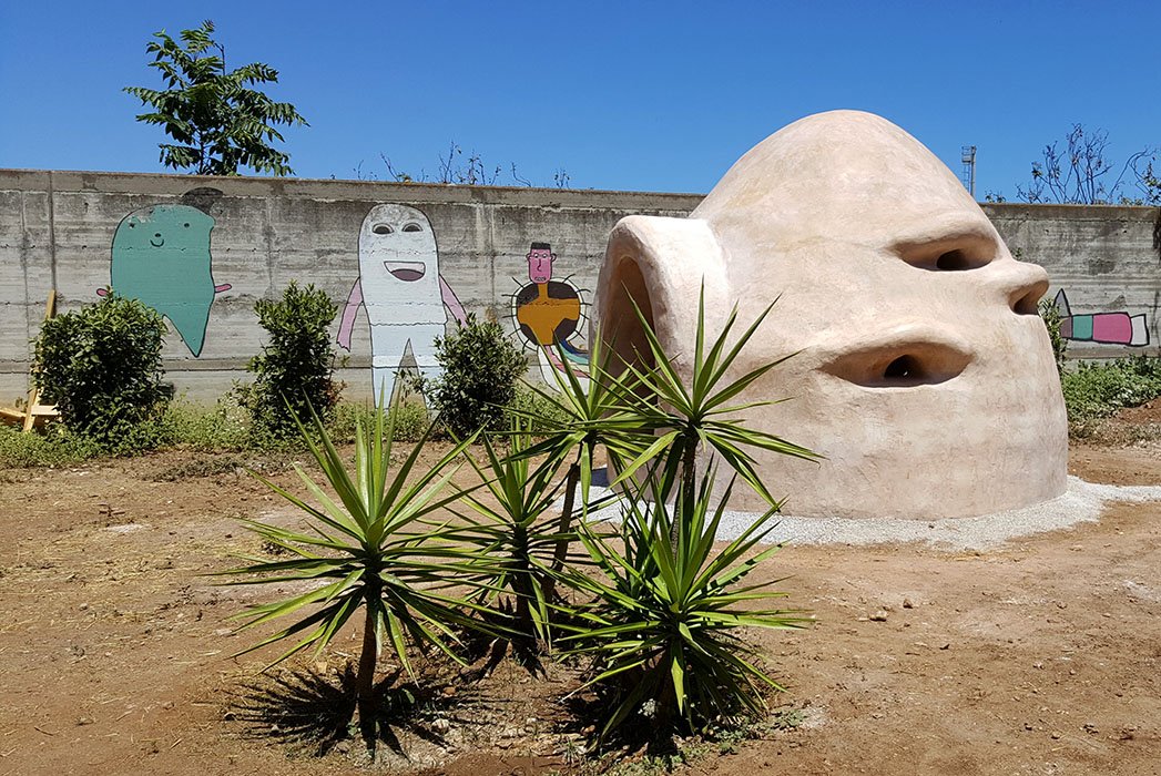 dome shape sculpture plastered with cocciopesto at Mare Memoria Viva Museum